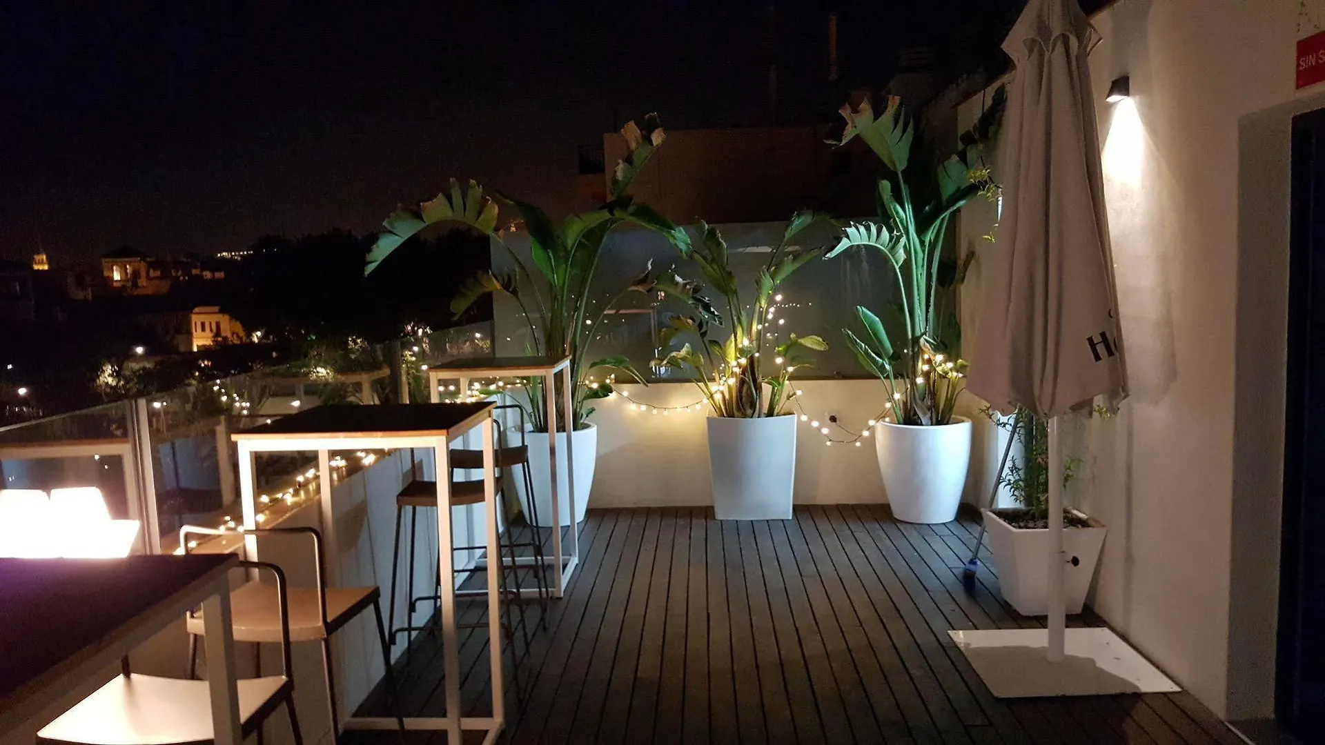 *** Guest house The Corner House Hotel Seville Spain