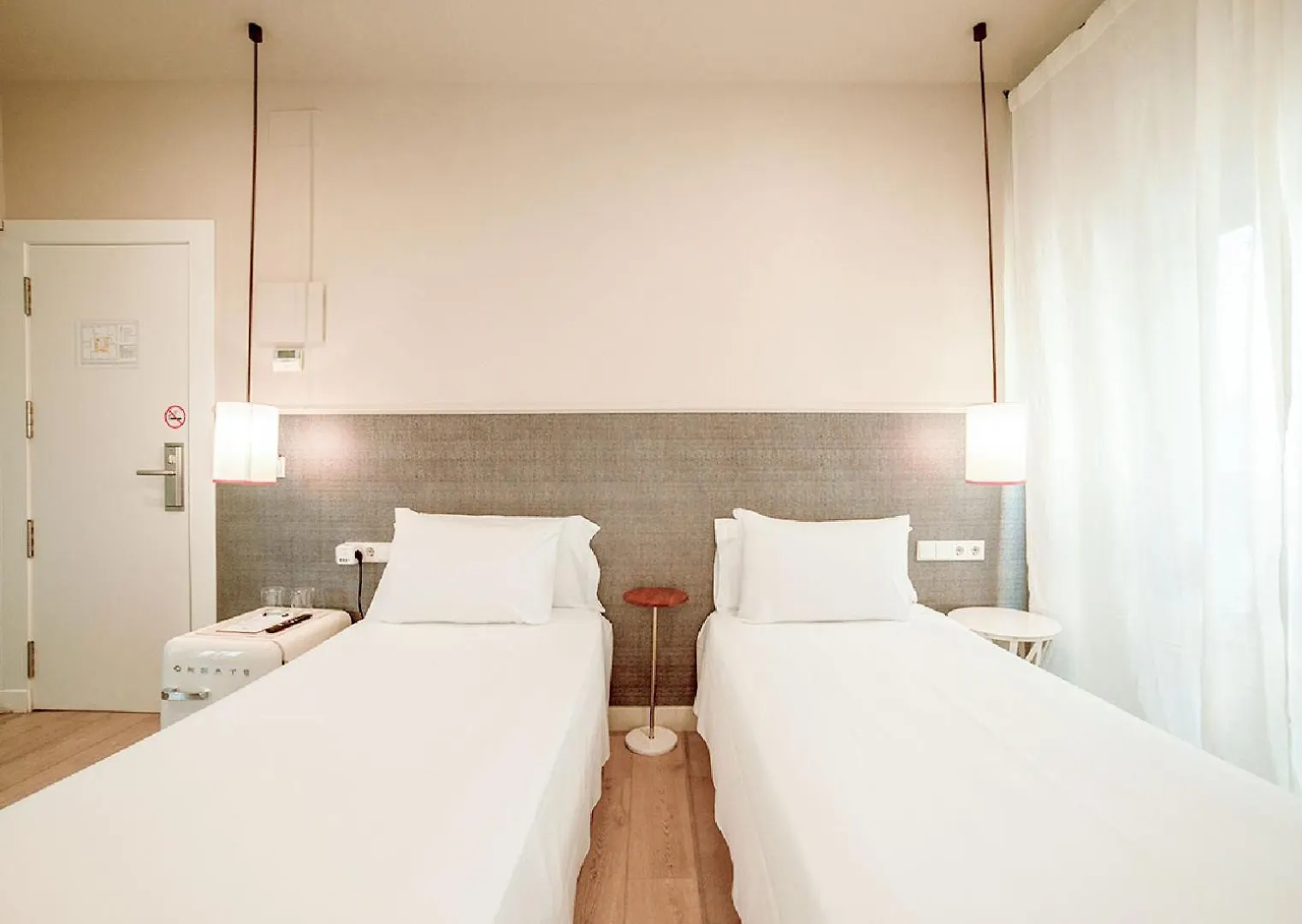 *** Affittacamere Hotel The Corner House Siviglia Spagna